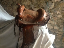 ANCIENNE PETITE SELLE DE CHEVAL EN CUIR