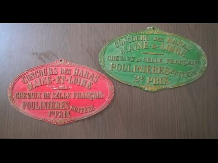 LOT 2 PLAQUES CONCOURS DES HARAS MAINE ET LOIRE CHEVAUX DE SELLE FRANCAIS 